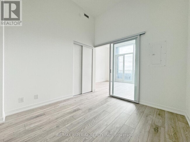 Building Photo - 2020 Bathurst St