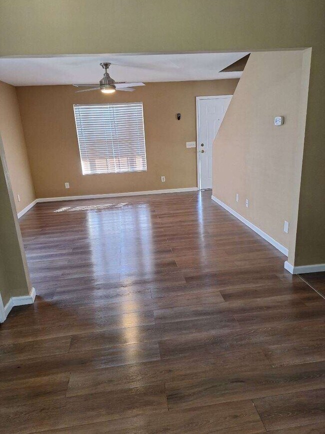 Foto del edificio - Check this 3bd/2bth. Priced to move!