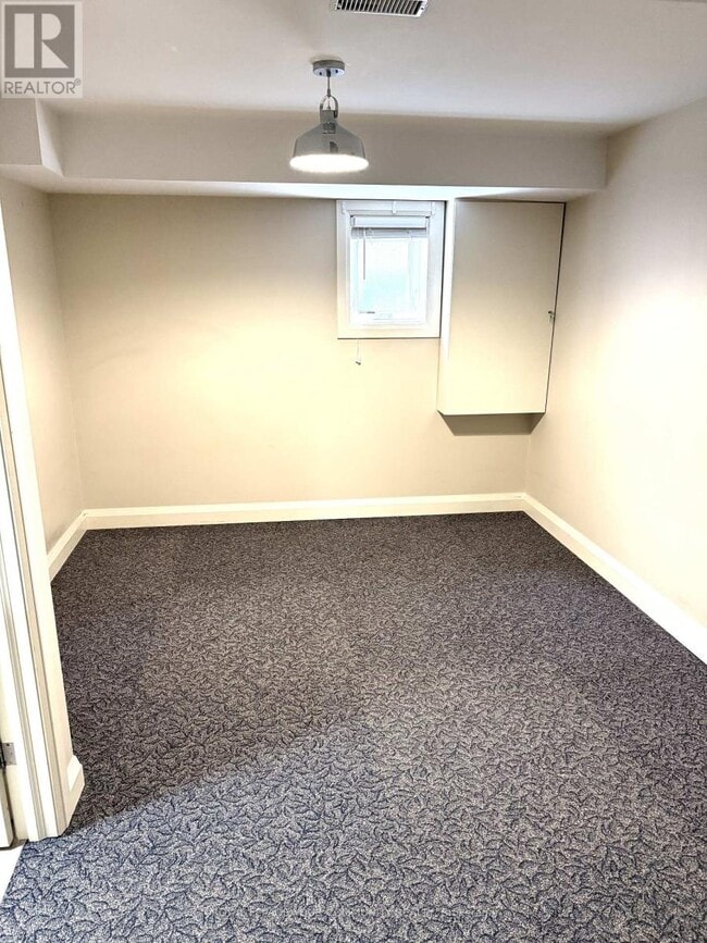 Building Photo - 251 Floyd Ave