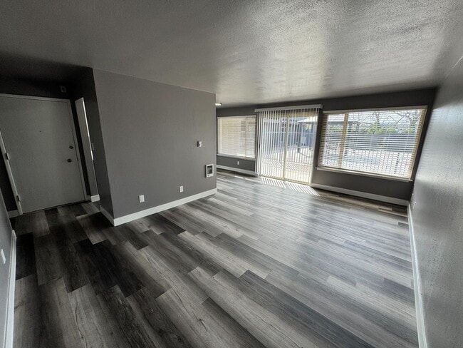 Interior Photo - Arise Highline