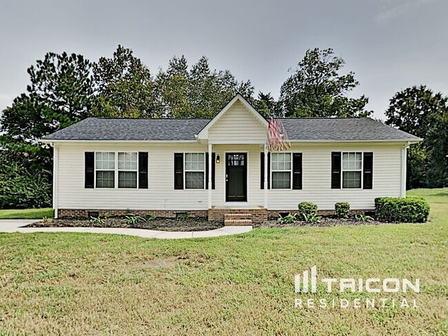 Building Photo - 1657 Lemming Dr SE
