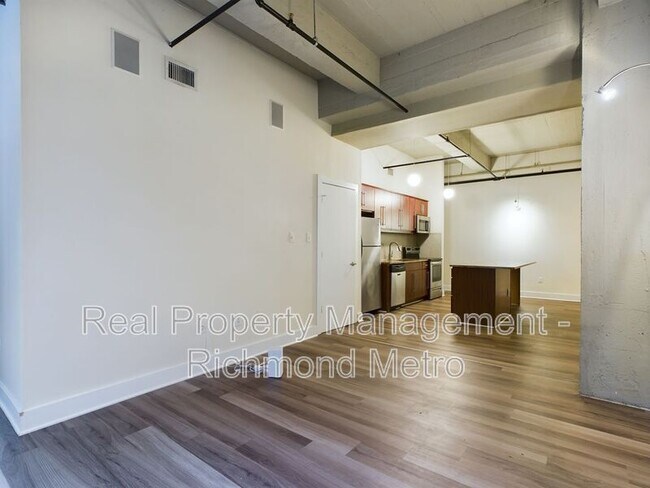 Foto del edificio - 815 Perry St