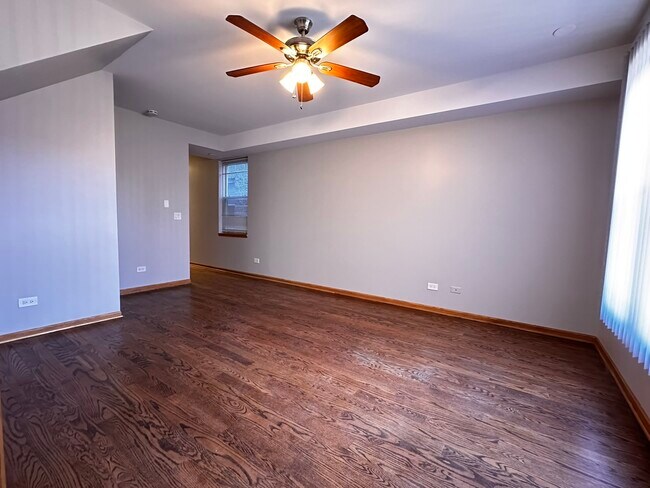 Foto del edificio - 1823 S Fairfield Ave