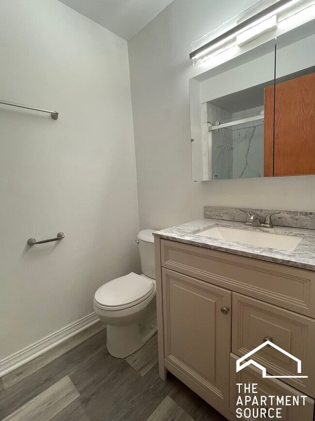 Building Photo - 1844 W Henderson St