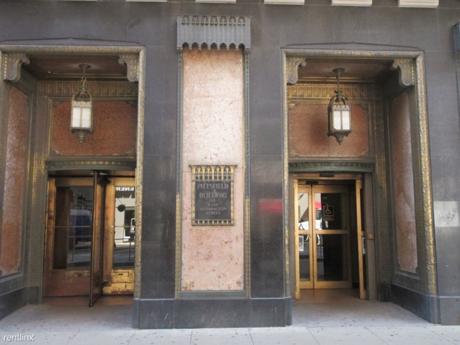 Building Photo - 2 br, 1 bath  - 55 E Washington St Apt 1510