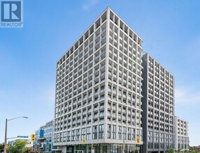 Building Photo - 2020 Bathurst St