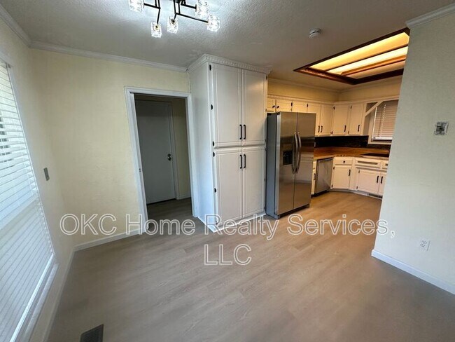 Foto del edificio - 7908 Harvest Hills Rd