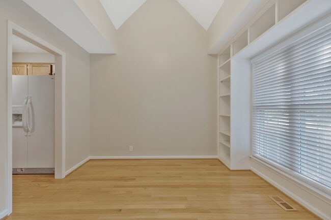 Building Photo - 5204 Catspaw Dr
