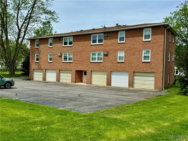Foto del edificio - 6321 W Quaker St