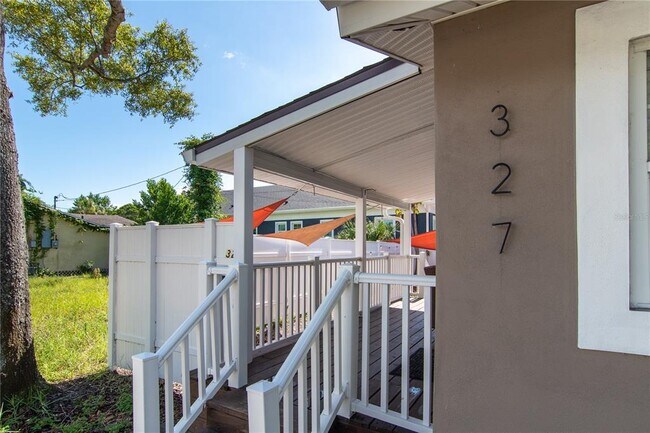 Foto del edificio - 327 25th St S
