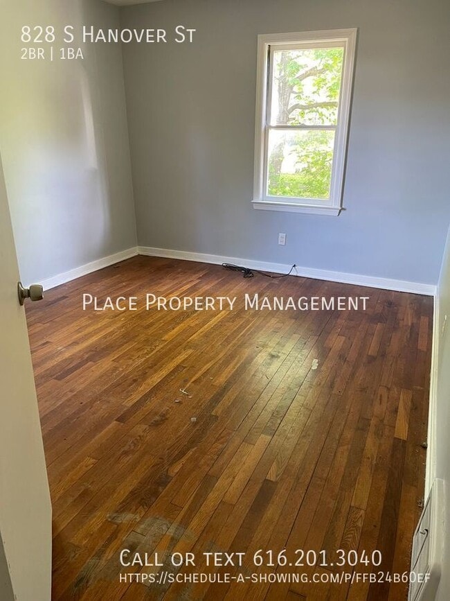 Building Photo - 828 S Hanover St