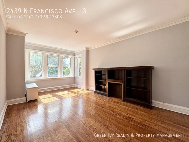 Building Photo - 2439 N Francisco Ave