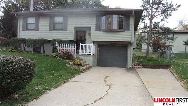 Building Photo - 3821 Raspberry Cir