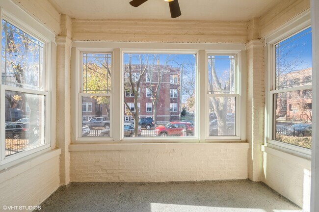 Foto del edificio - 4723 N Washtenaw Ave