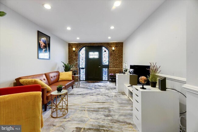 Foto del edificio - 919 Eastern Ave