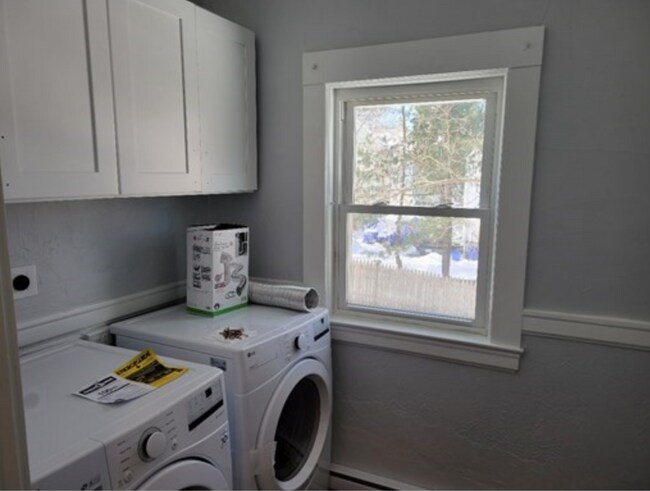 Foto del edificio - 15 Bartlett Ave