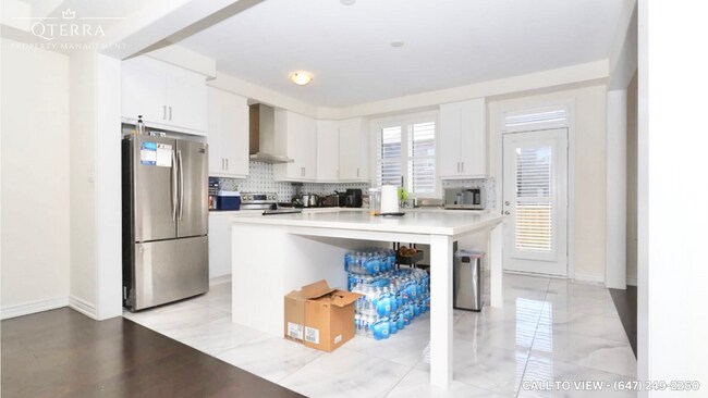 Building Photo - 1-37 Marcel Brunelle Dr
