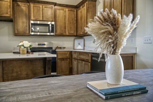 Foto del edificio - Brand New Home in Washington!