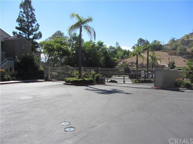 Building Photo - 1015 La Terraza Cir