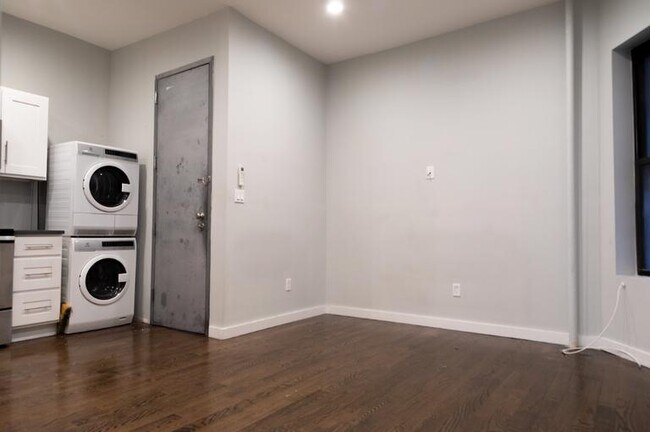 Foto del edificio - 18 W 125th St