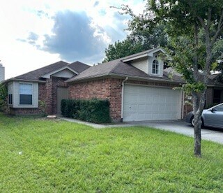 Foto principal - 18115 Gravenhurst Ln