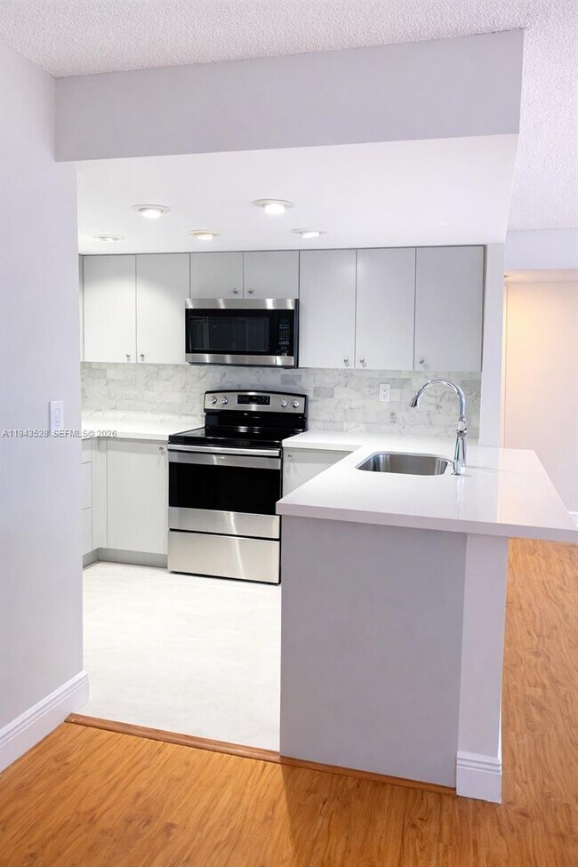 Foto del edificio - 9033 SW 123rd Ct