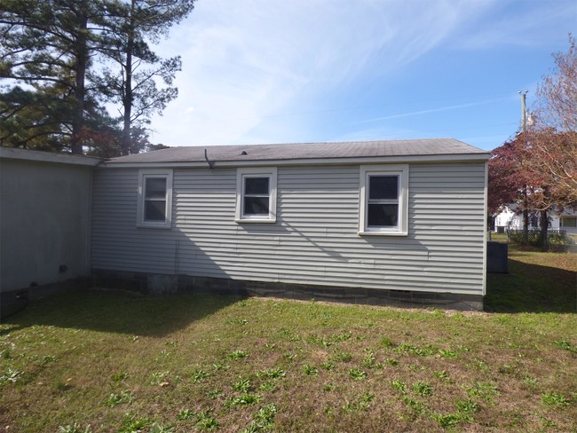 Building Photo - 2611 Horner Dr