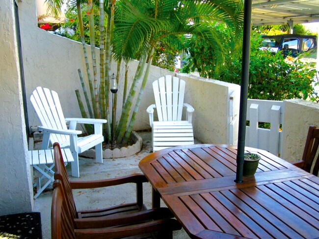 Foto del edificio - 8712 Cove Ct