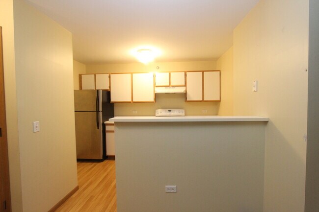Building Photo - 430 Cunat Blvd