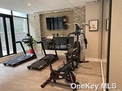 Building Photo - 42-22 Crescent St