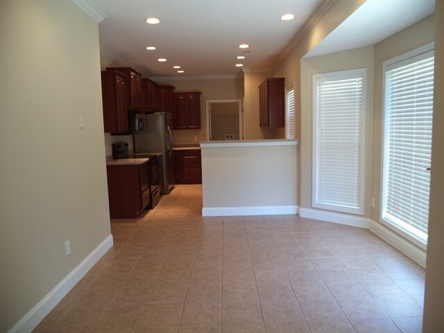Foto del edificio - 3212 Rolling Hills Ln
