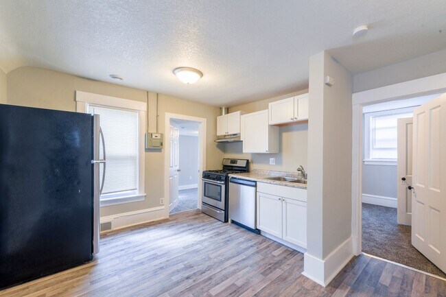 Foto del edificio - 3024 Dupont Ave S