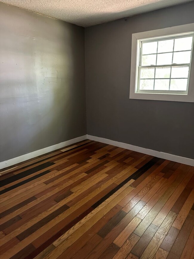 Foto del edificio - 608 Hardin St
