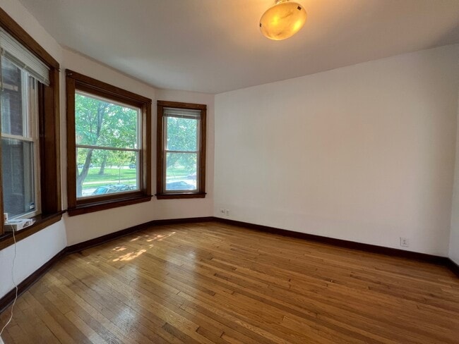 Building Photo - 1438 N Kedzie Ave