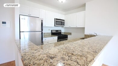 Building Photo - 225 Eighth Avenue 9D