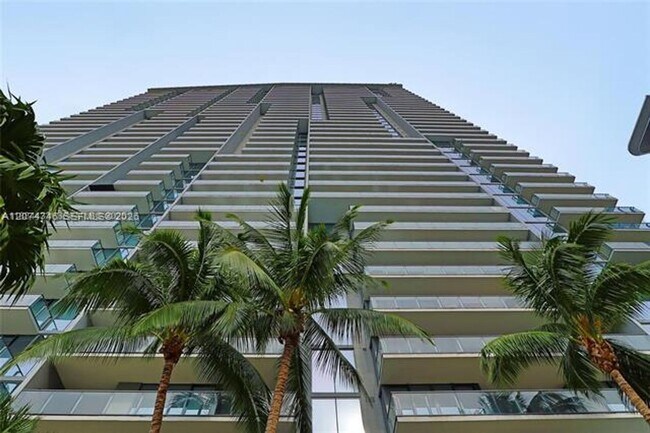 Foto del edificio - 68 SE 6th St