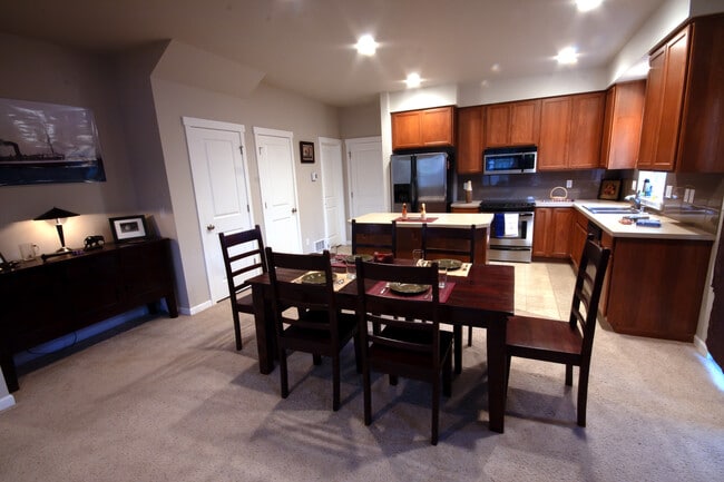 Foto del edificio - 1635 N Cirque Ln