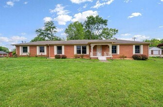 Building Photo - 921 Brookhaven Dr
