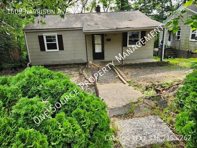 Foto del edificio - 1609 Harrison Ave