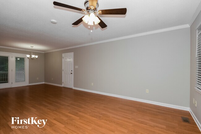 Foto del edificio - 179 Dj Dr