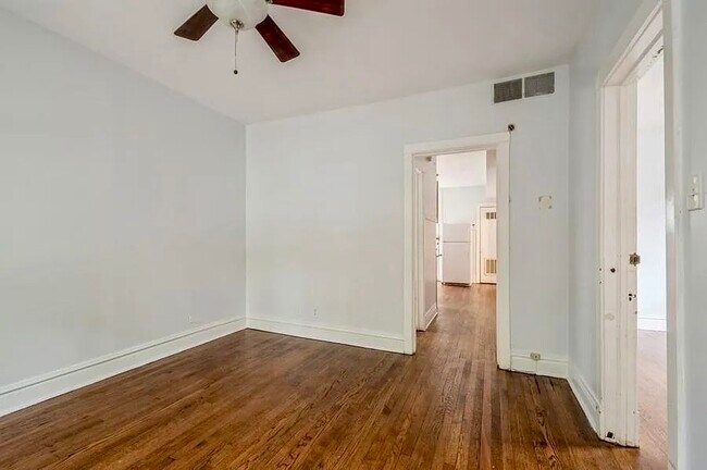 Foto del edificio - 1507 W Rosemont Ave