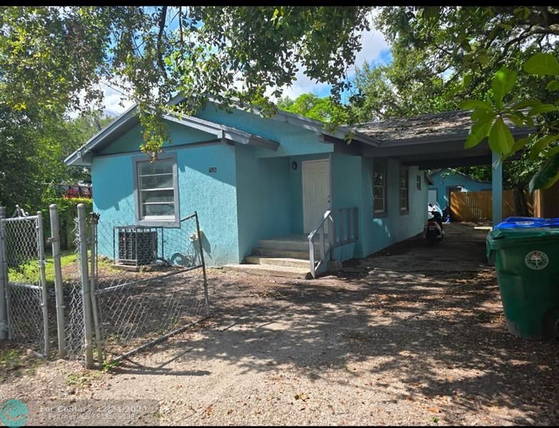 Foto principal - 7528 NE 3rd Ct