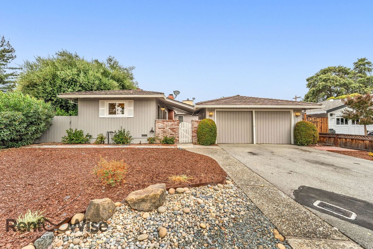 Foto principal - 2080 Helena Way