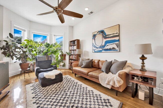 Foto del edificio - 1918 S Albany Ave