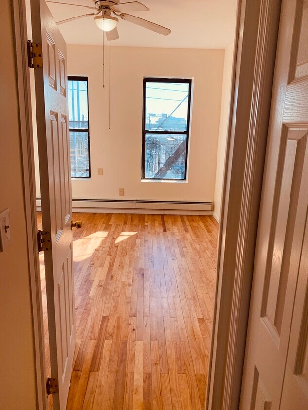 450 Grand St Unit 3, Jersey City, NJ 07302 Apartments in Jersey City, NJ