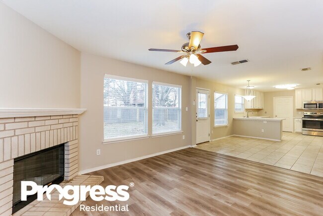 Building Photo - 3524 Garden Springs Dr