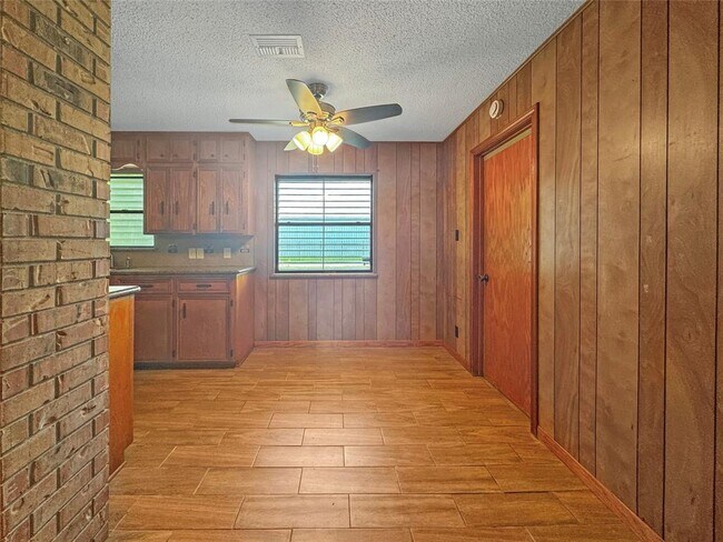 Foto del edificio - 7401 Hwy 6