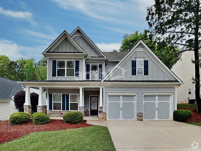 Building Photo - 2175 Village Green Dr
