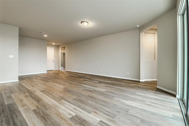 Building Photo - 207 Watercourse Wy