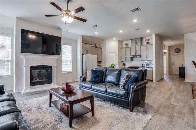 Foto del edificio - 3208 Brady Starr Dr